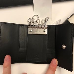 Gucci Signature Web Key Case *Authentic